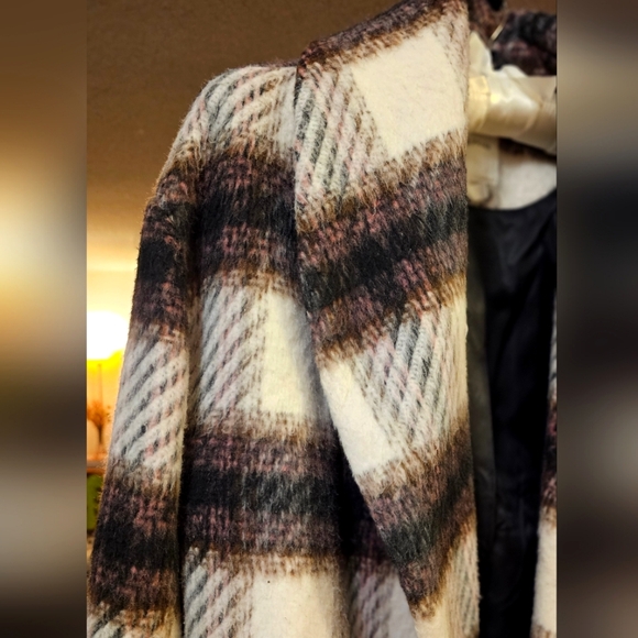 Avec Les Filles Black Plaid Shawl Collar Peacoat - Picture 2 of 6